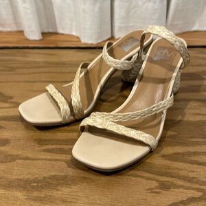 DV Dolce Vita Minnie Raffia Straw Sandal Heel Size 9
